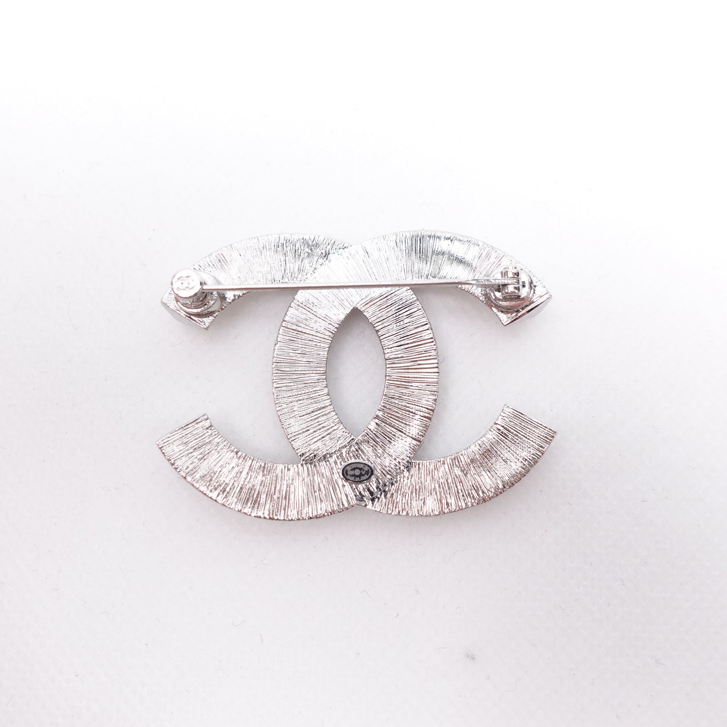 Pre-owned Chanel Crystal Metal Brooch