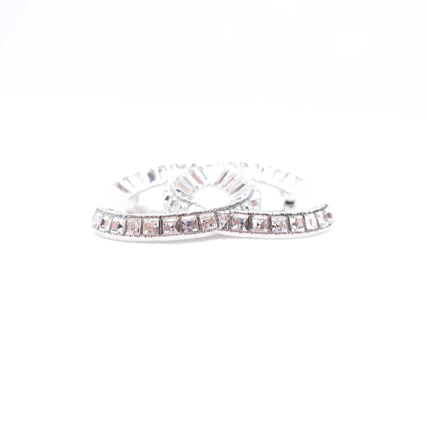 Pre-owned Chanel Crystal Metal Brooch