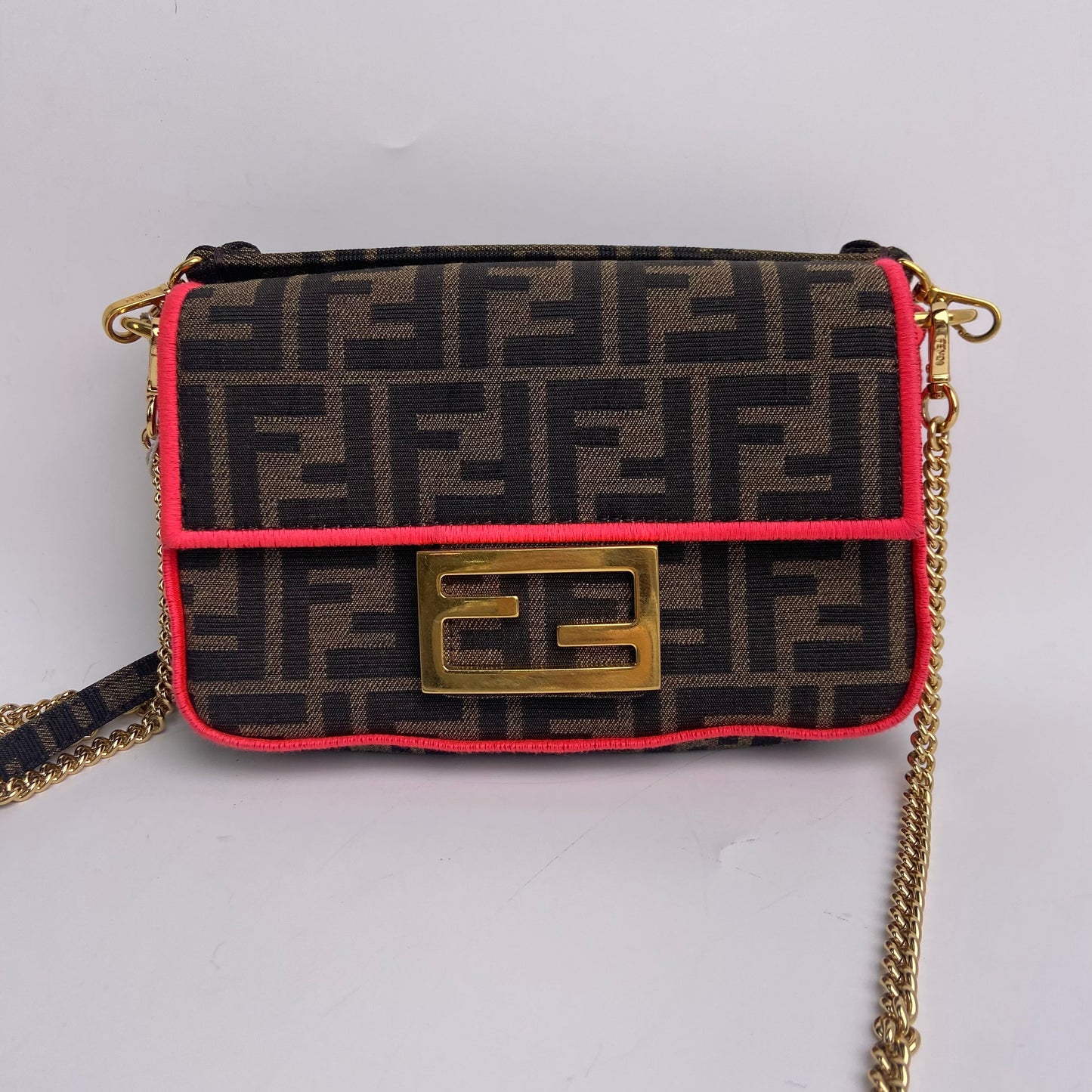 Pre-owned FENDI Canvas Shoulder Bags Baguette Mini FF Brown Shoulder Bag