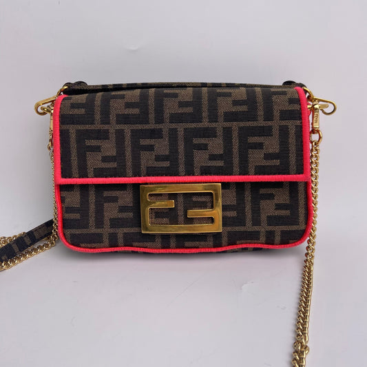 Pre-owned FENDI Canvas Shoulder Bags Baguette Mini FF Brown Shoulder Bag
